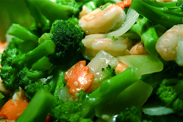 Chinese Food Broccoli Carrots Onions Shrimp Macro 12-6-08 7